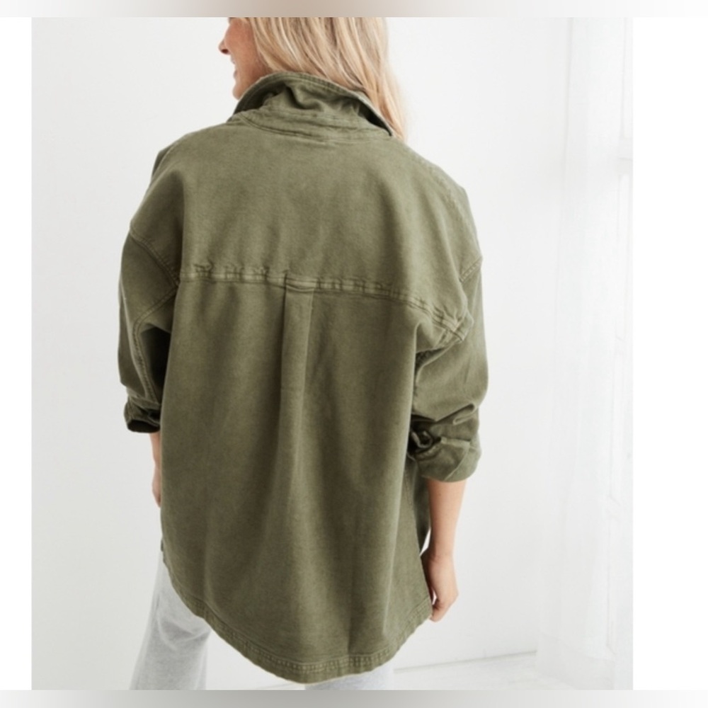 NWT Aerie Oversized Button Down Shacket - Picture 3 of 10
